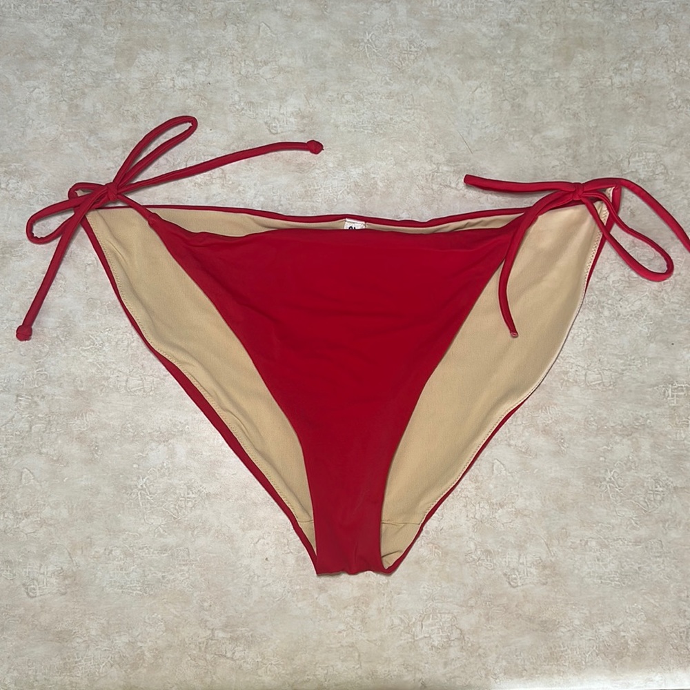 Amazon Essentials Women's Red Side Tie String Bikini Swimsuit Bottom Medium
